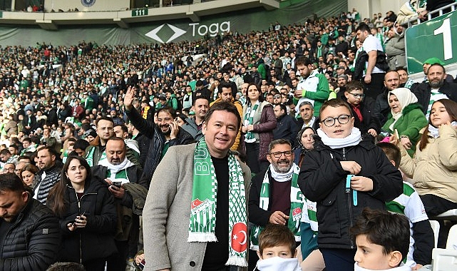 Başkan Aydın Osmangazili çocuklara Bursaspor sevgisi aşılıyor