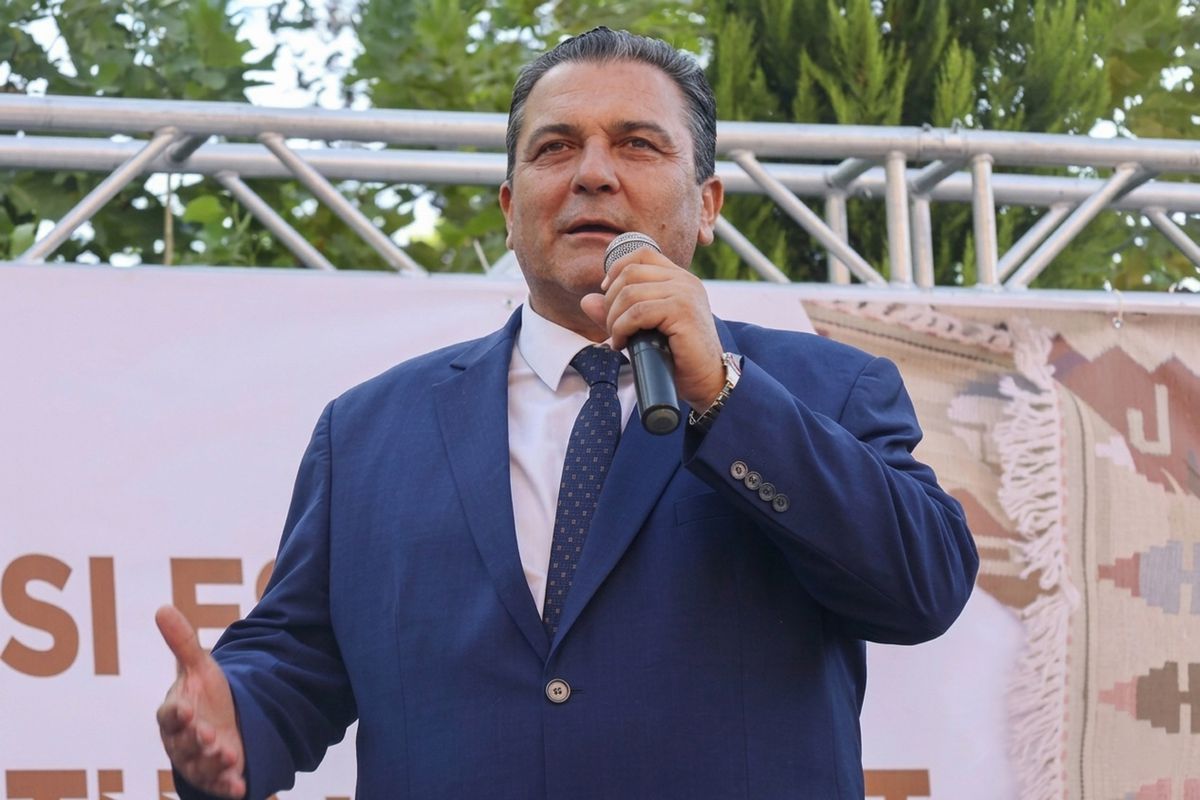 Uşak Eşme Belediyesi’nde Gözaltılar: Belediye Başkanı ve Eşi de Yakalandı