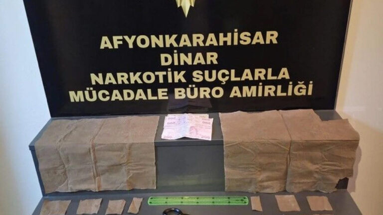 dazkirida-zehir-tacirine-gecit-yok-peceteye-emdirilmis-uyusturucuyla-yakalandi-mnTbP8ND