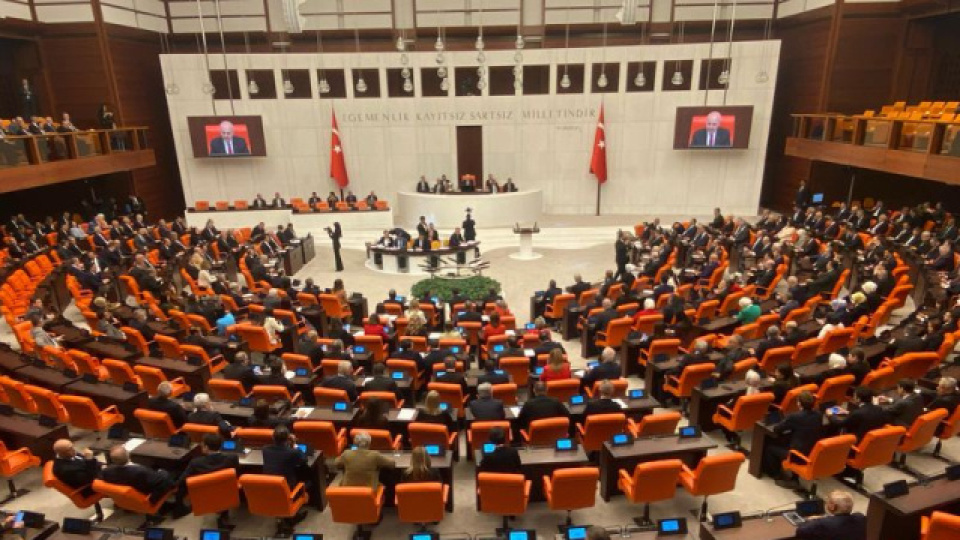 yabanci-yatirimciyi-cekmeyi-amaclayan-teklif-tbmmye-sunuldu-Th7WhyrW